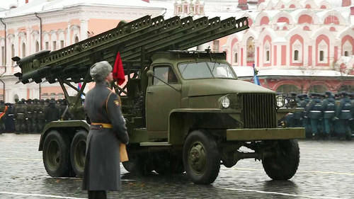 7 ноября  Военный парад на Красной площади в 1941 г.