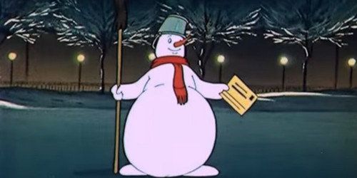 Письмо Деду Морозу снеговик держит в руке