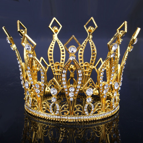 Открытки Международный день ювелира. Красивая корона